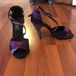 Yiteli Latin Ballroom Dance Shoes Salsa/Tango